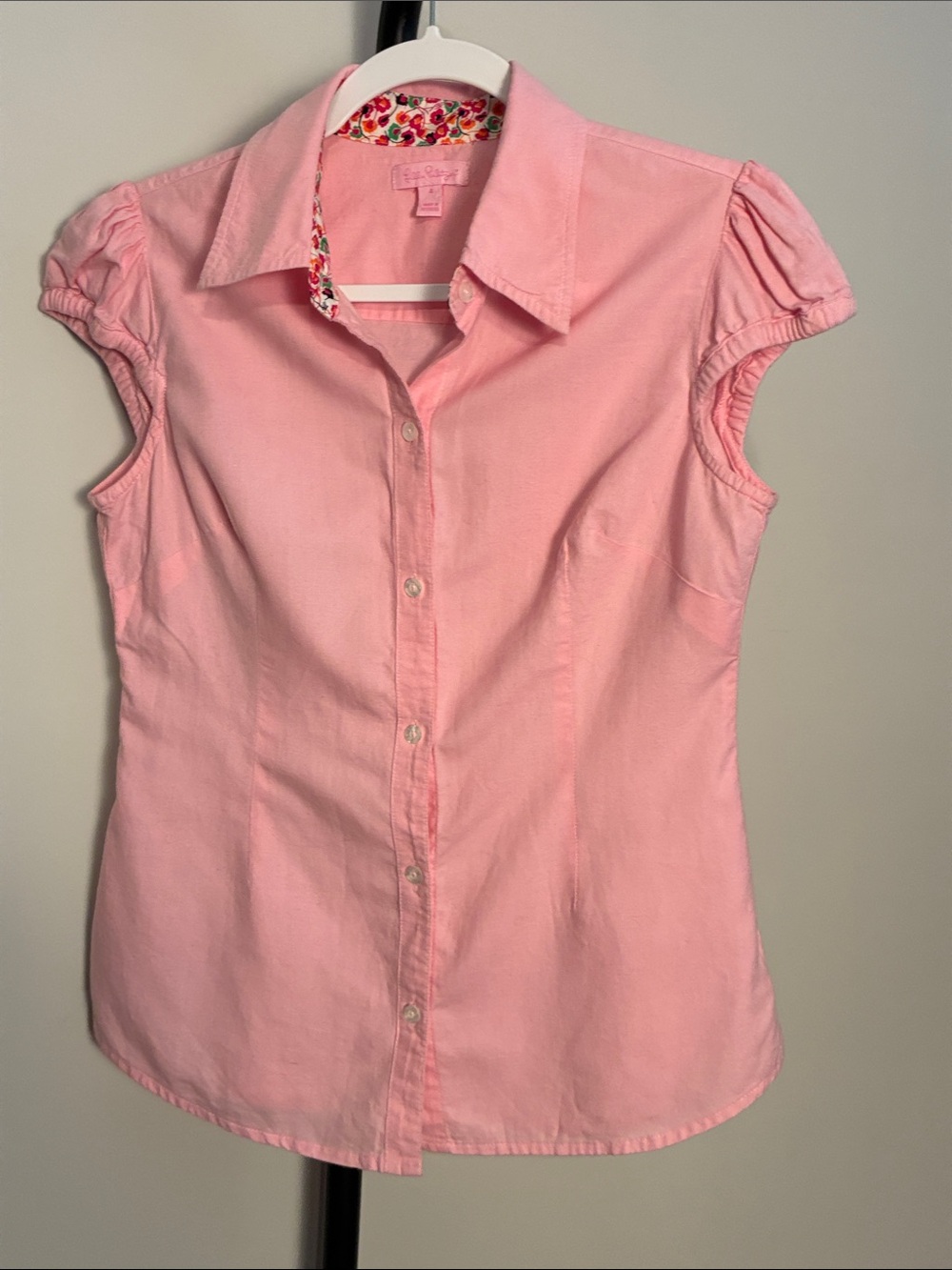 Lilly Pulitzer Light Pink Cap-Sleeve Preppy Button Down Shirt Cotton 4 / small